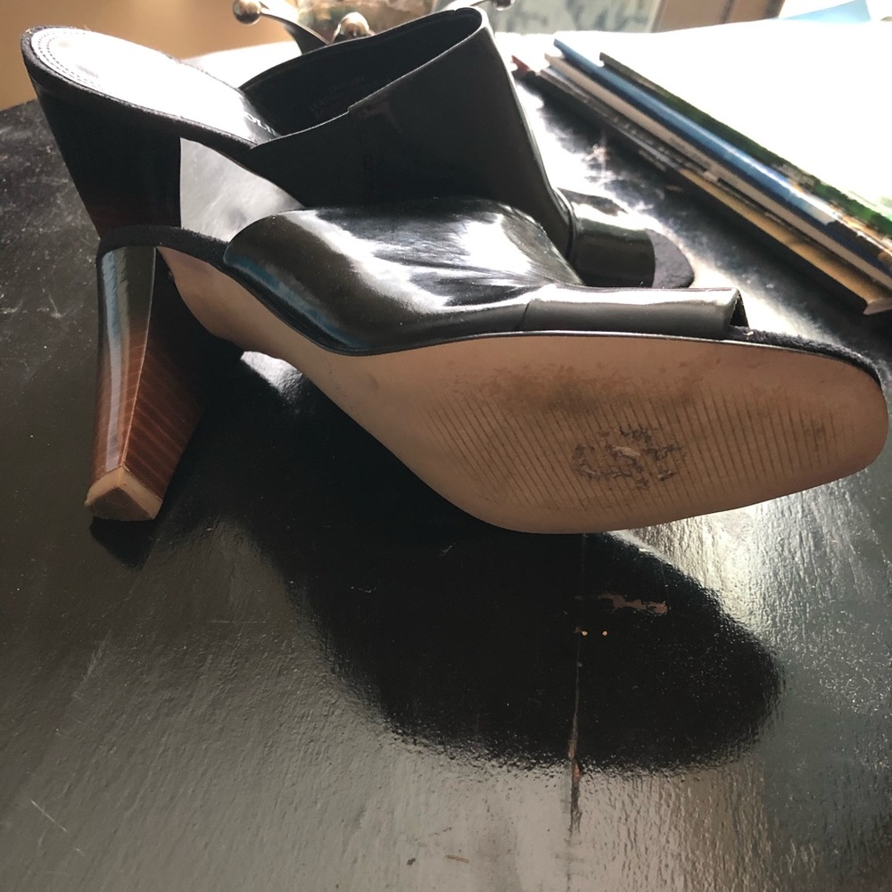 Shoes - Picture 5 of 5